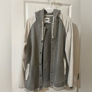 Men’s hooded button down sweatshirt. Excellent condition.